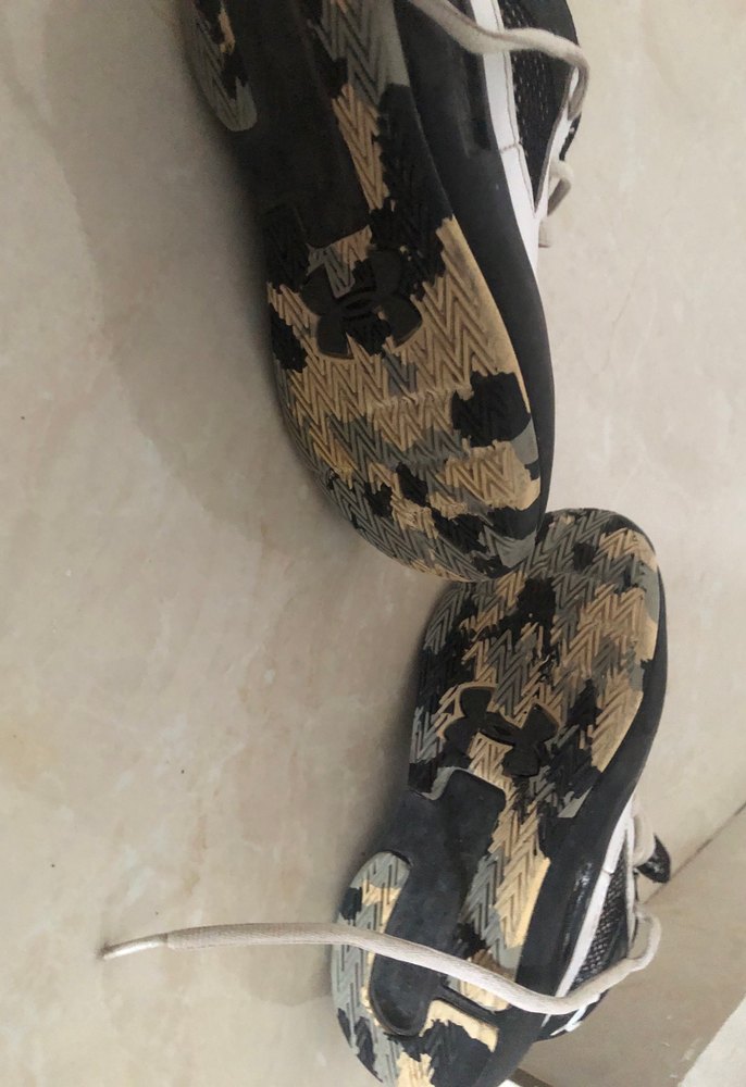 Under Armour Beyaz Gri Basketbol Ayakkabısı - Görsel 3