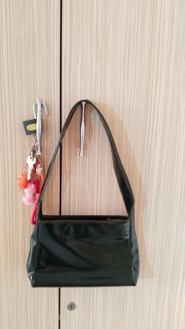 Koyu yeşil omuz çantası - Görsel 3