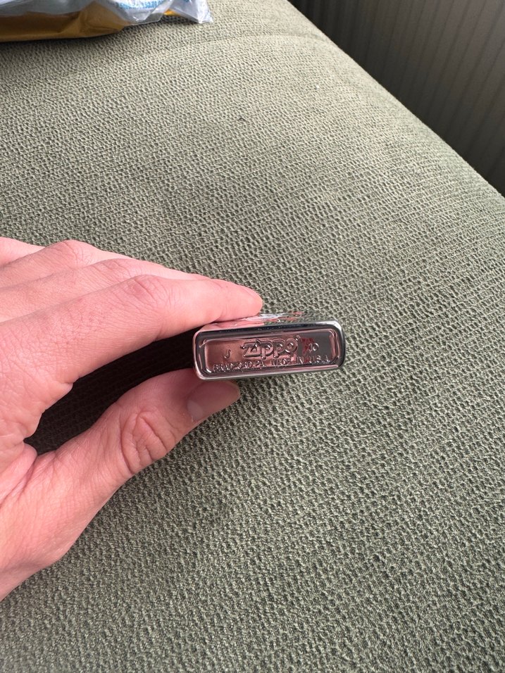 Zippo Orjinal Joker Tasarımlı Metal Çakmak - Görsel 2