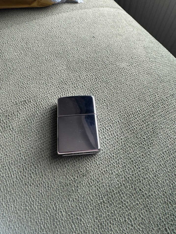 Zippo Orjinal Joker Tasarımlı Metal Çakmak - Görsel 3