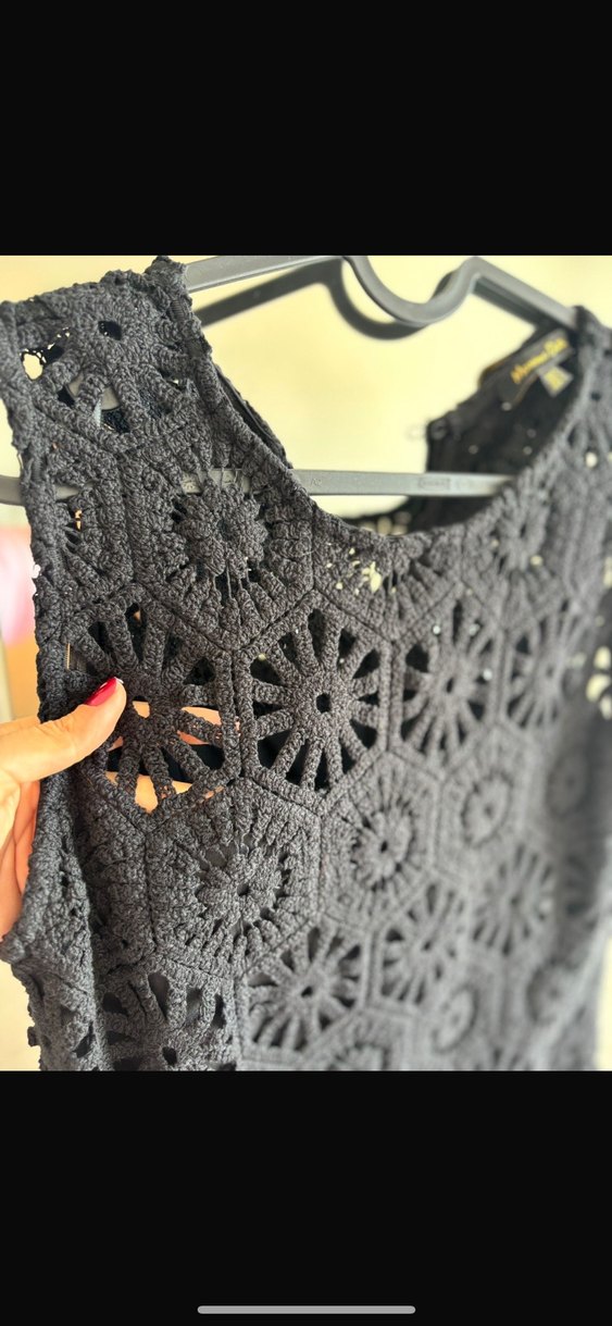 Siyah Dantelli V Yaka Midi Elbise - Görsel 4