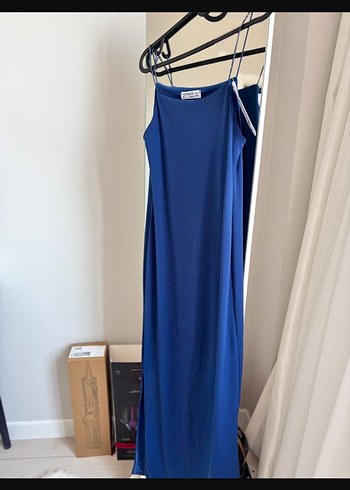 Mavi Parlak Midi Askılı Elbise - Görsel 2