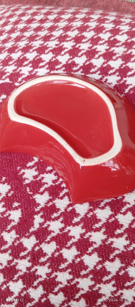 Kırmızı Renkli figürlü tasarım bir kase 2 li - Görsel 4