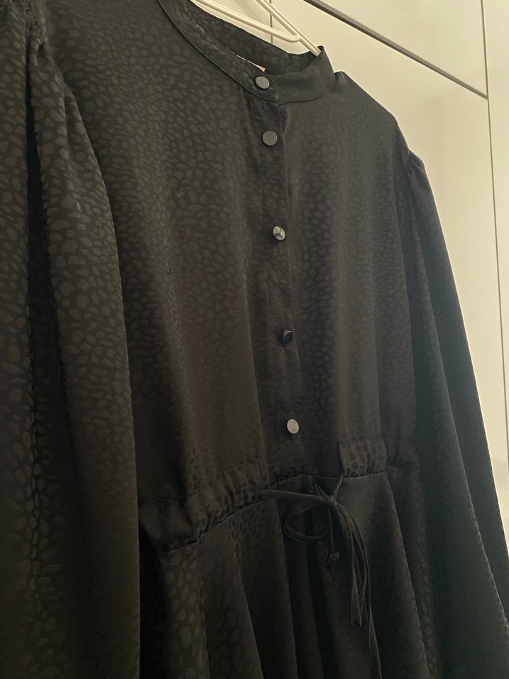 Düğmeli Siyah Midi saten  Kadın Tunik - Görsel 3