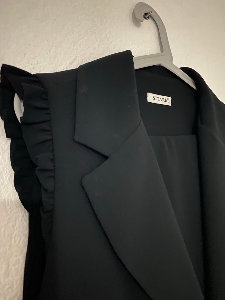 Siyah Düğmeli Kolsuz Midi Yelek ve pantolonlu takım - Görsel 2