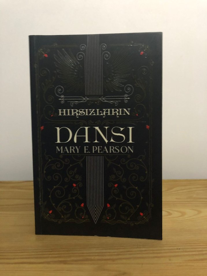 Hırsızlar Dansı ve Yemini - Pearson - Görsel 2