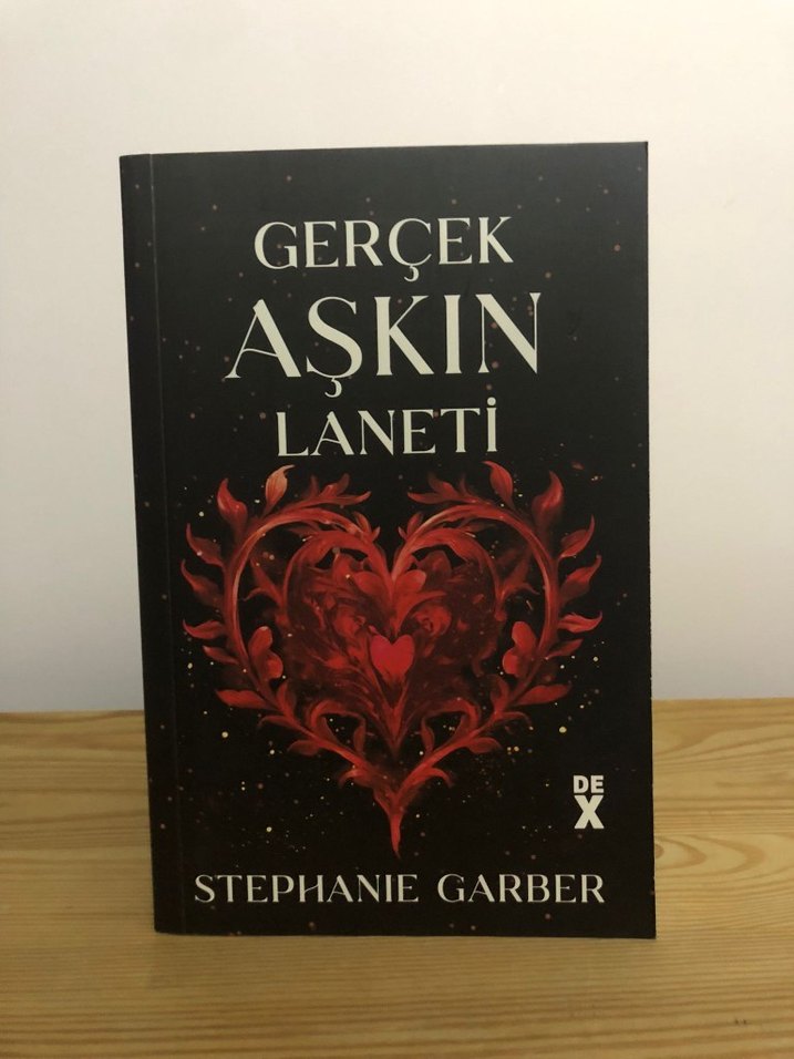 Stephanie Garber Üçlemesi: Kırık Kalp Seti - Görsel 3