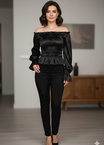 Siyah Mini Deri etek
straplez saten bluz - Görsel 2