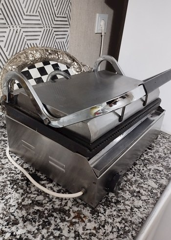 Gri Sandviç ve Tost Makinesi profesyonel - Görsel 2