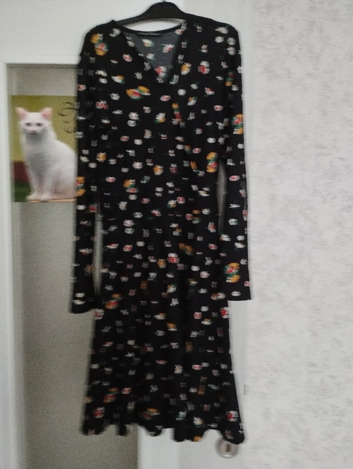 Çiçek Desenli V Yaka Midi Elbise - Görsel 3