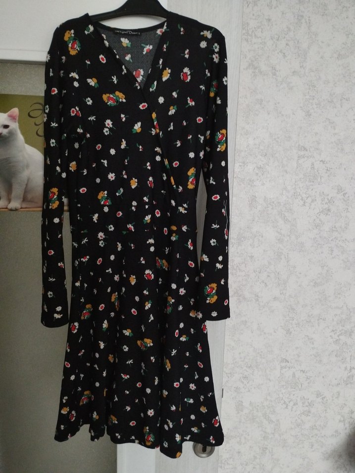 Çiçek Desenli V Yaka Midi Elbise - Görsel 2