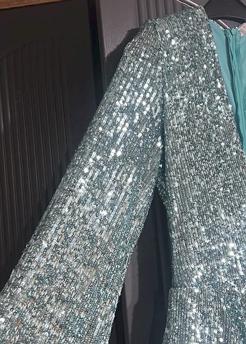 Gira Official Mint İspanyol Kol Detaylı Mini V Yaka Abiye Elbise - Görsel 2