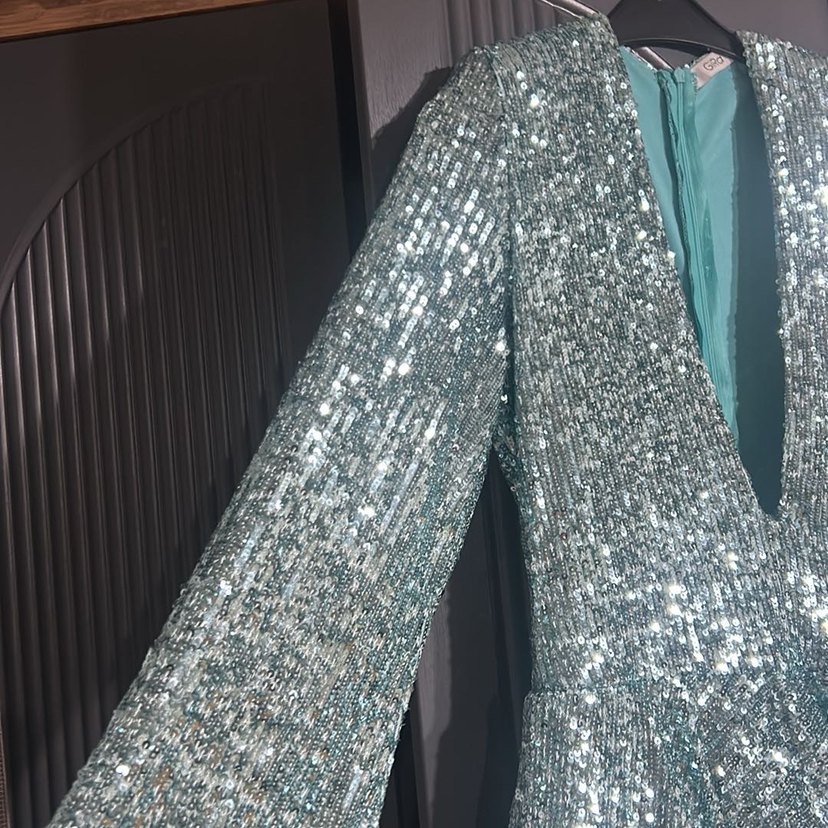 Gira Official Mint İspanyol Kol Detaylı Mini V Yaka Abiye Elbise - Görsel 2