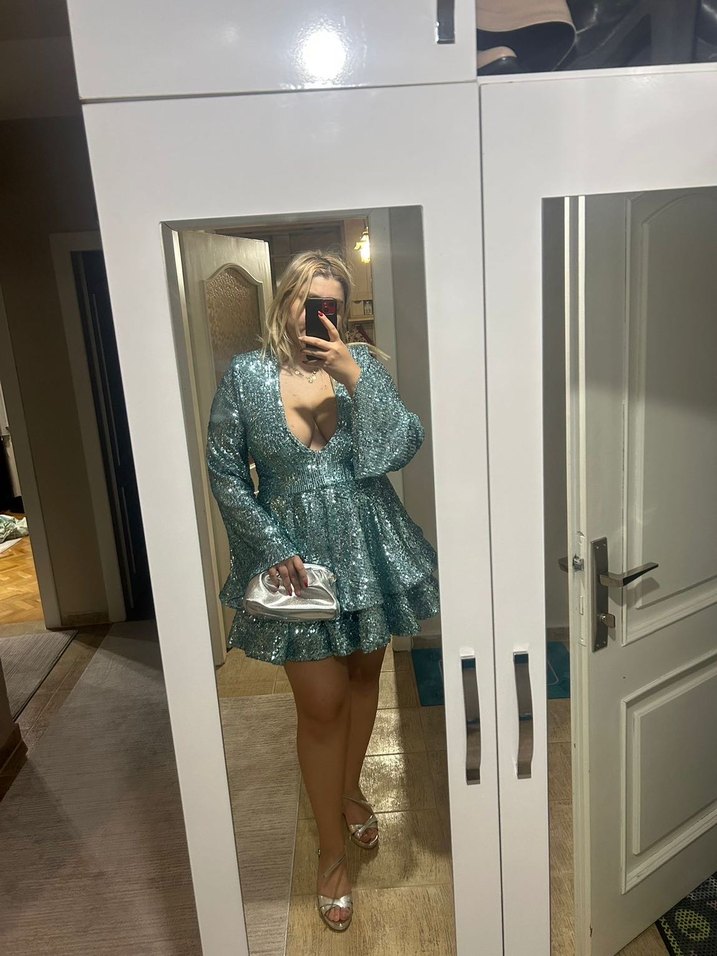 Gira Official Mint İspanyol Kol Detaylı Mini V Yaka Abiye Elbise - Görsel 5