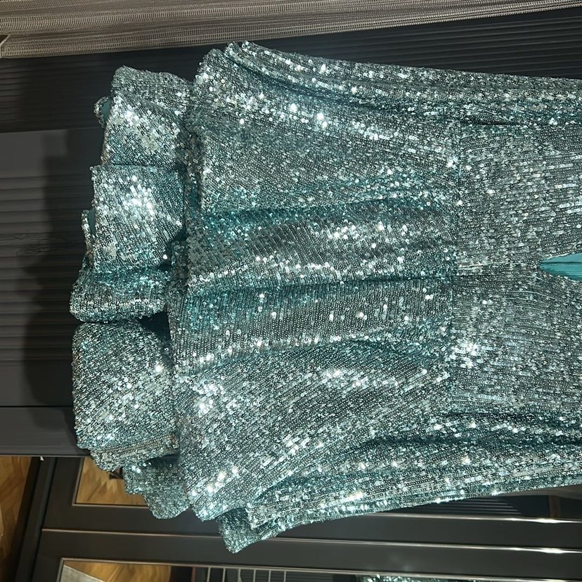 Gira Official Mint İspanyol Kol Detaylı Mini V Yaka Abiye Elbise - Görsel 3