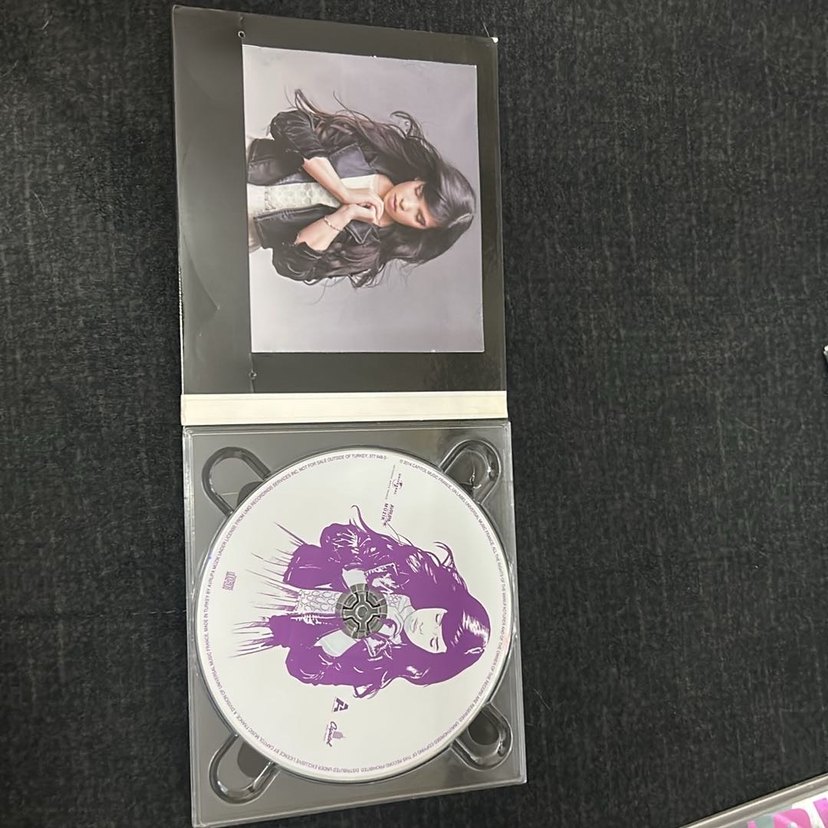 Indila - Mini World albüm - Görsel 3