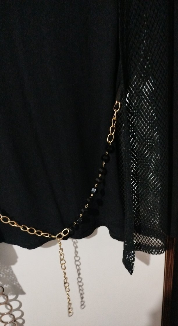 Zincir Detaylı Siyah Uzun Kollu Gotik Bluz - Görsel 3