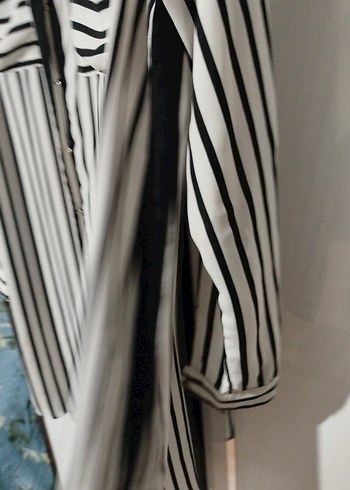 Düğmeli Çizgili Midi Kadın Gömlek - Görsel 4