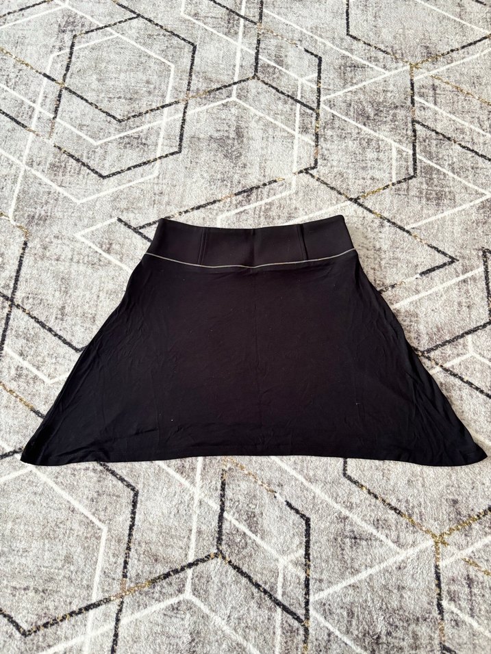 Siyah Dökümlü Midi Kadın plaj eteği - Görsel 2