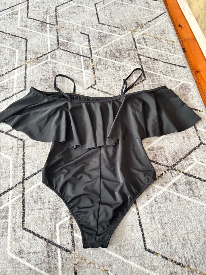 Siyah fırfırlı mayo - Görsel 2