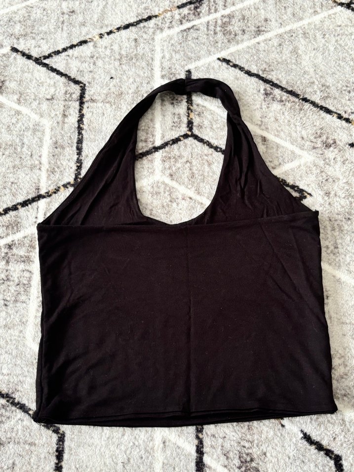 Siyah sırtı açık Kadın crop - Görsel 2