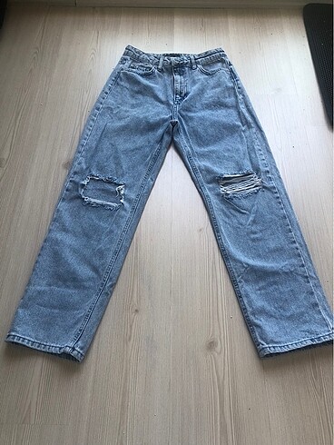 Yırtık jeans
