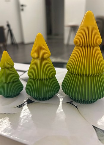 Renkli Kademeli Ağaç Şekilli 3d figürler - Görsel 4