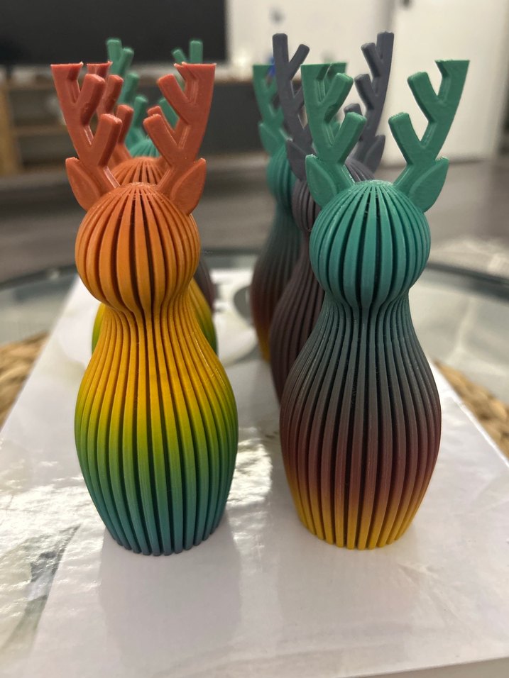 Renkli Modern Geyik Figürleri - Görsel 3