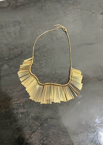 Bershka Altin Metalik Fan Kolye