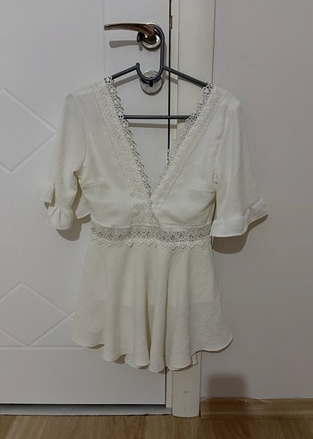 Diğer Romantik Ekru Dantel Detayli Mini Elbise