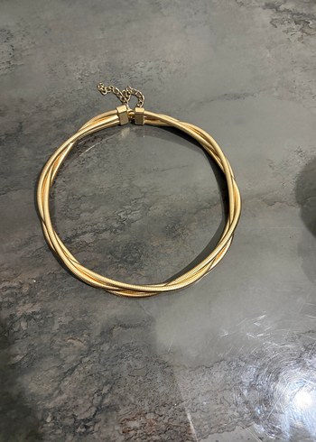Bershka Altin Tonlu Coklu Zincir Kolye