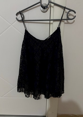 Diğer Siklik Ve Rahatlik Siyah Dantel İnce Askili Bluz