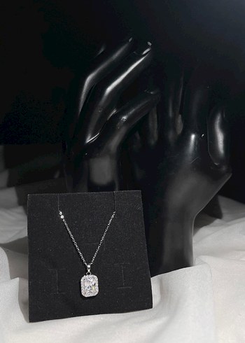 Çelik Işıltılı Baget Kolye - Görsel 3