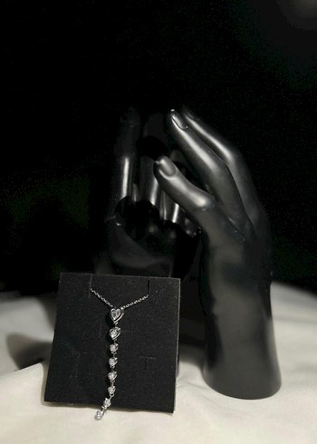 Çelik Kalp Detaylı Minimalist Kadın Kolye - Görsel 2