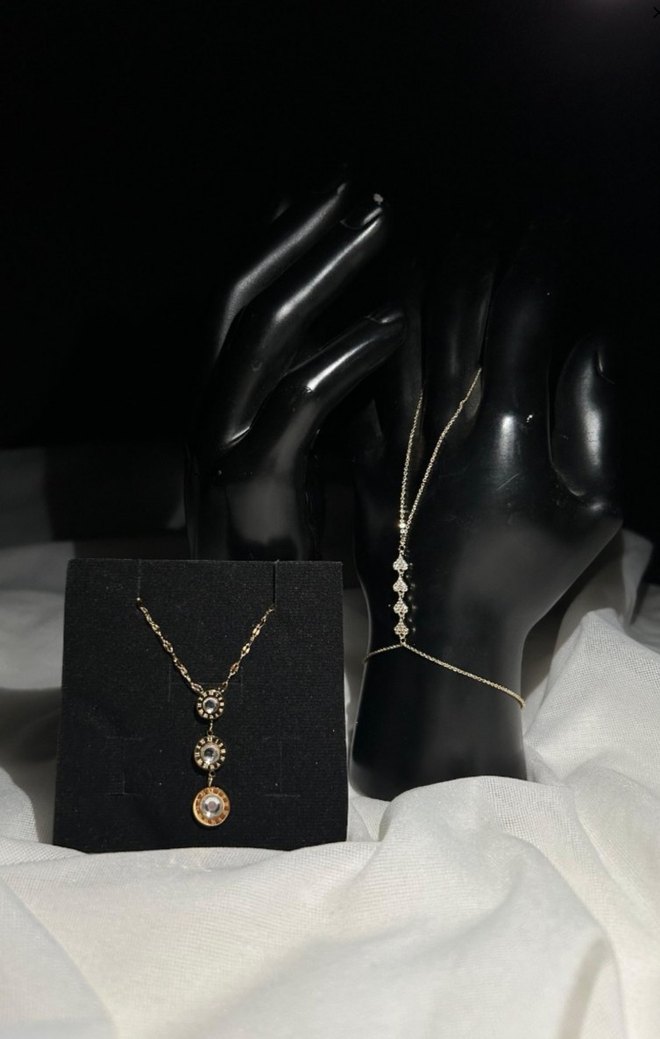 Çelik Roma Rakamlı Taşlı Kolye - Görsel 3