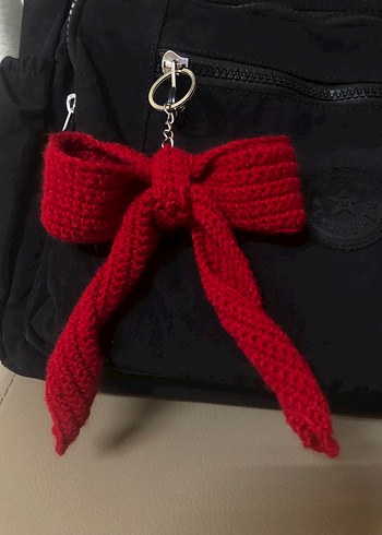 Kırmızı Örgü Fiyonk Anahtarlık - Görsel 2