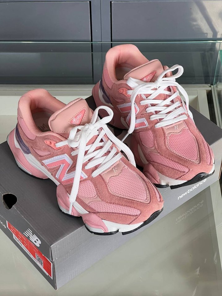 New Balance Pembe Bağcıklı Spor Ayakkabı - Görsel 4
