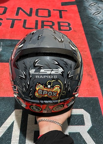 Siyah Baskılı LS2 Motosiklet Kaskı - Görsel 4