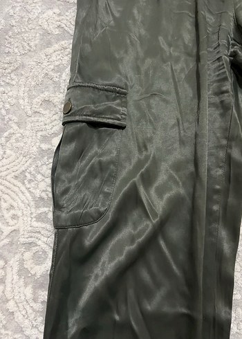 Kadın Haki Saten Bol Kesim Kemerli Pantolon - Görsel 3