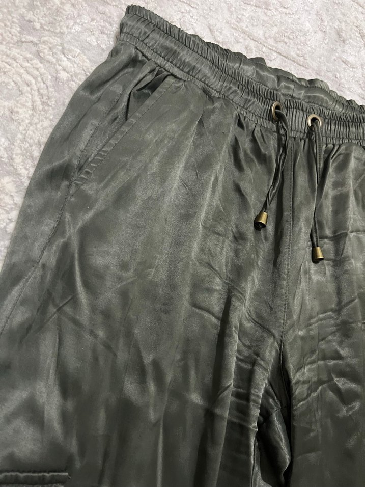 Kadın Haki Saten Bol Kesim Kemerli Pantolon - Görsel 5