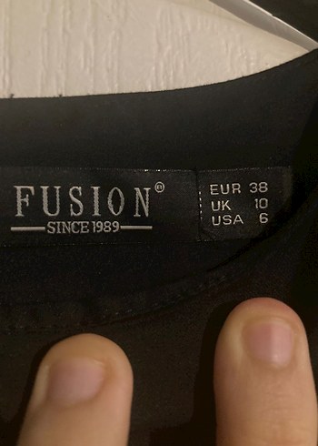 Kemer Detaylı Siyah Midi Elbise - Görsel 2