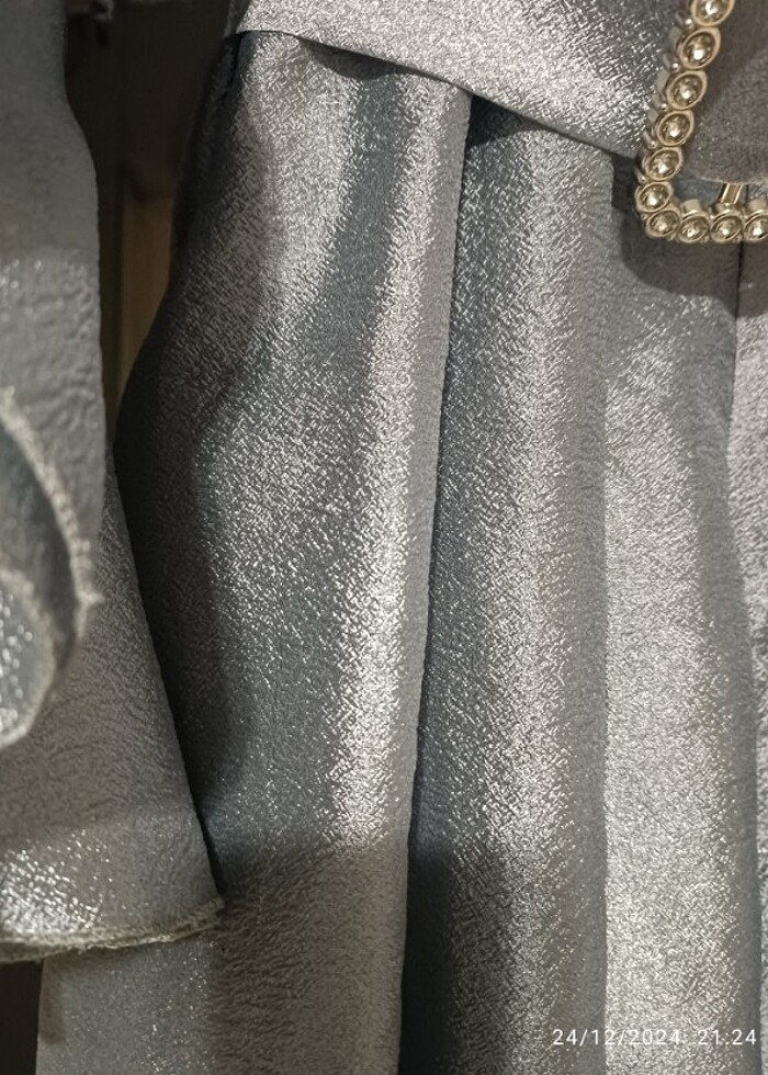 Yeni 1 kez giyildi  - Görsel 3