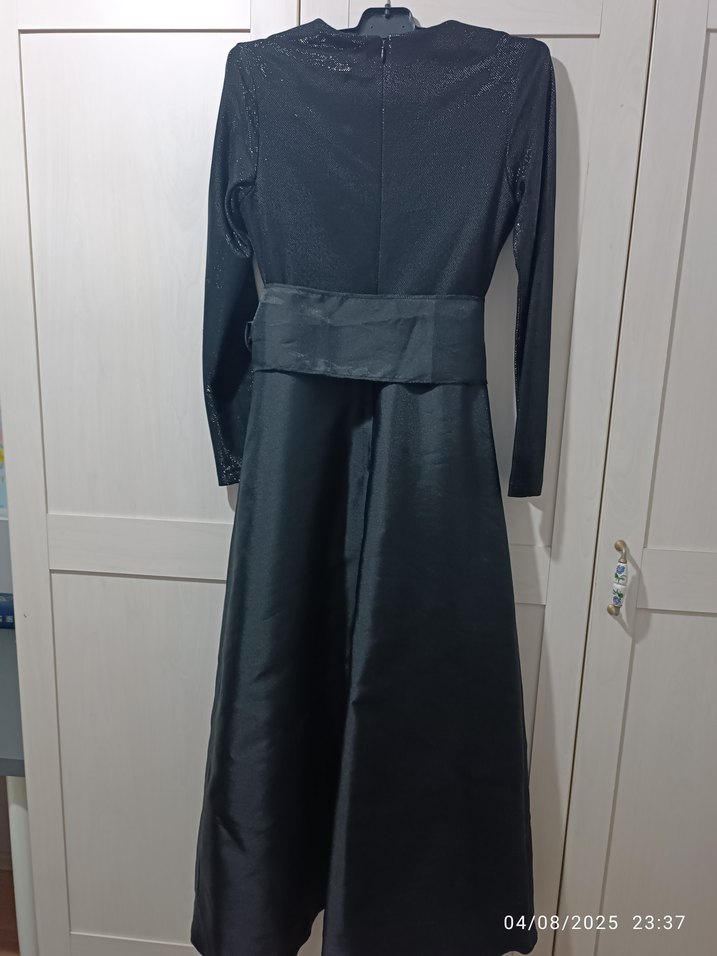 Uzun Kollu Siyah Kemerli Kadın Elbise - Görsel 4