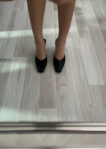 Tokalı Siyah Yılan Desenli Stiletto - Görsel 4