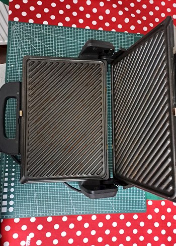 Korkmsz Gri Tost Makinesi ve Sandviç Yapıcı - Görsel 2