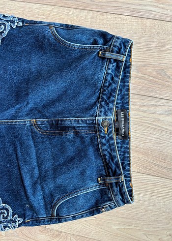 LES BENJAMIS Nakışlı Düğmeli Lacivert Bol Kesim Kadın Kot - Görsel 3