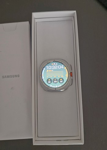 Samsung Galaxy Watch Ultra Beyaz Akıllı Saat - Görsel 2