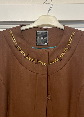 Bej Uzun Kollu Drapeli Kadın pardesü - Görsel 4