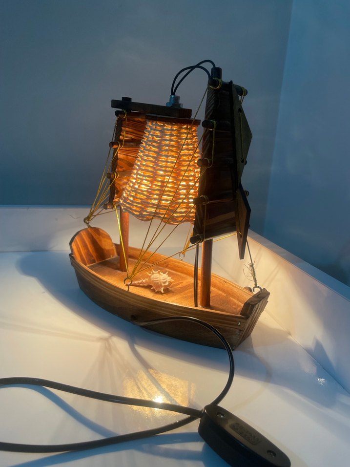 Ahşap İpli Yelkenli Tekne Figürlü Masa Lambası - Görsel 3