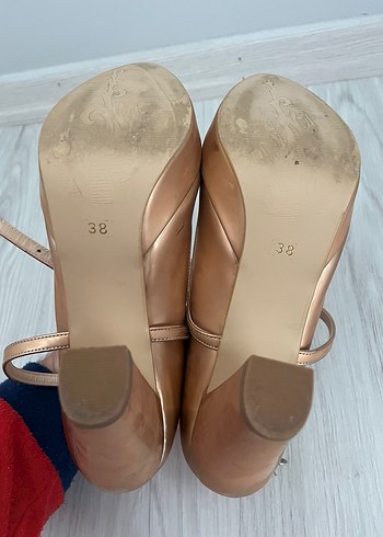 Bej Parlak Deri Stiletto Tokalı Kadın Abiye Ayakkabı - Görsel 3